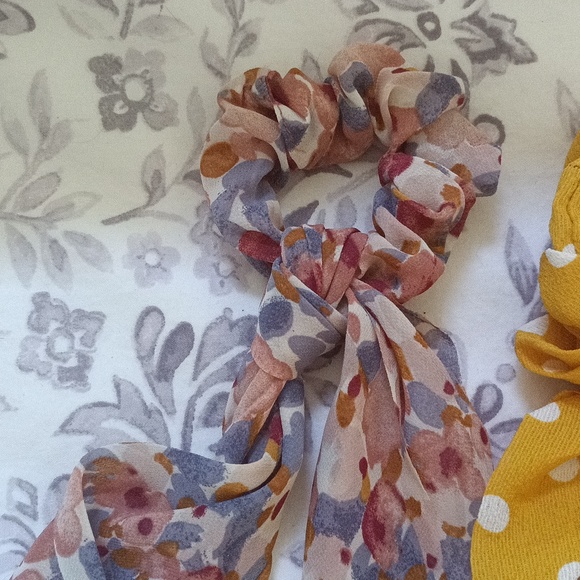 4 Stylish Hair Scrunchies - Picture 2 of 4